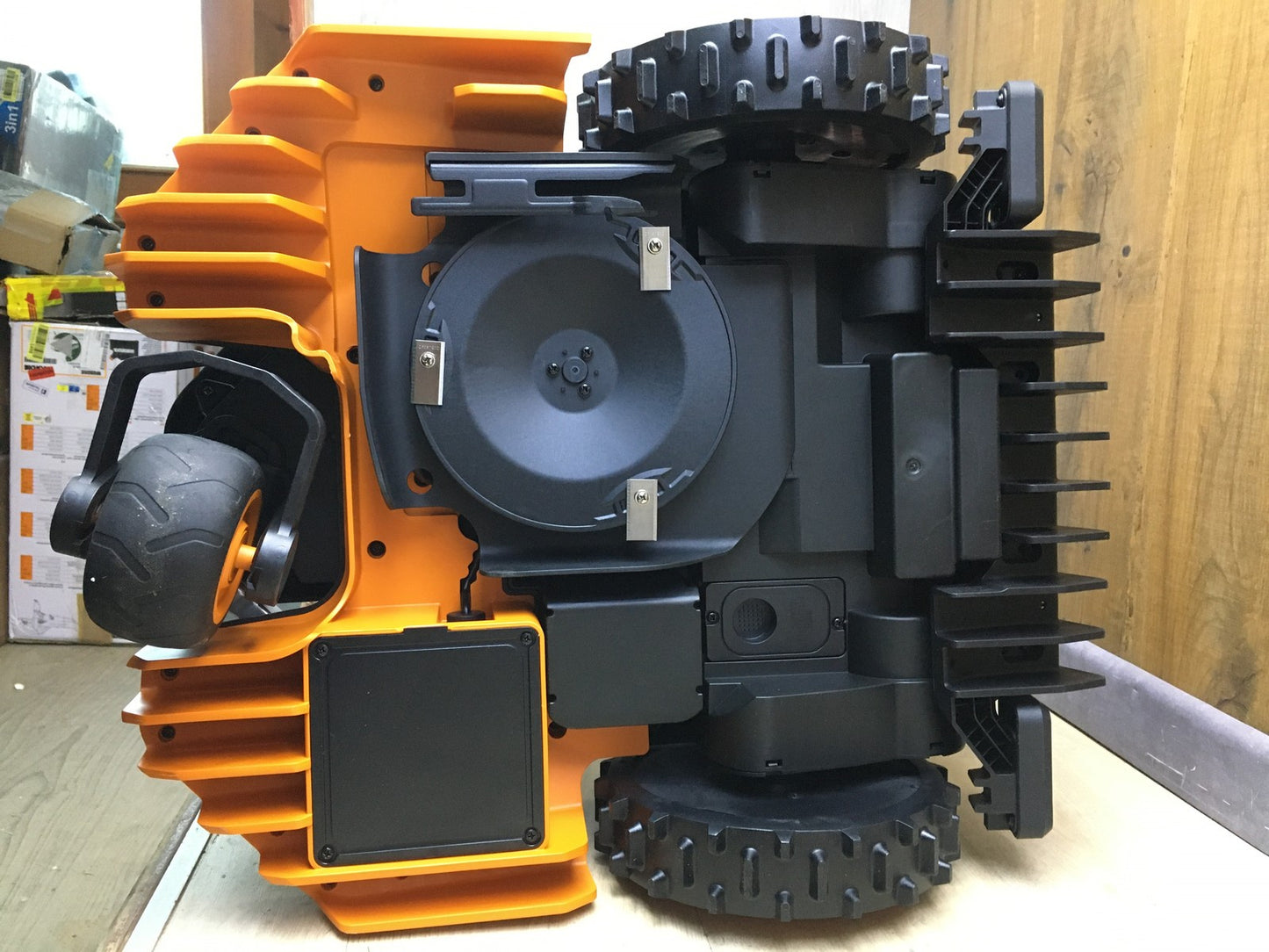 WORX Landroid Vision L1300 Mähroboter WR213E.1 für Gärten bis 1300m², I34419