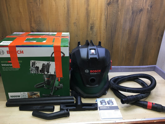 Bosch UniversalVac 15 Nass-/Trockensauger 06033D1100, I32461