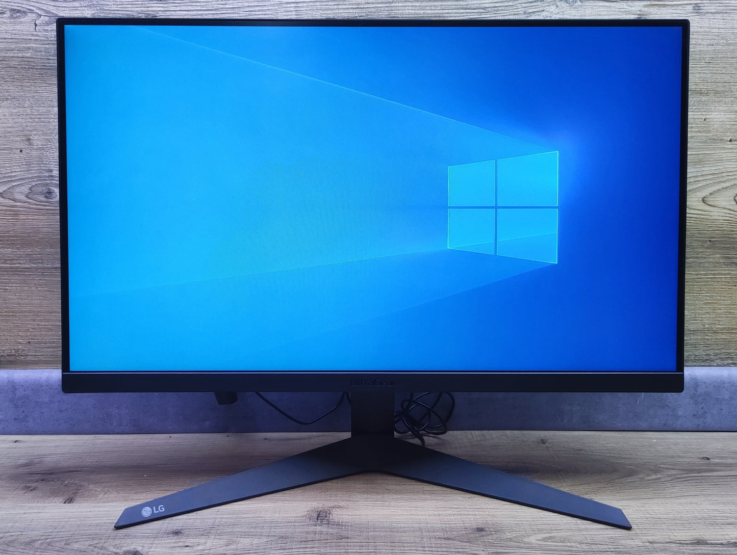 LG UltraGear 24GQ50F-B Monitor 23.8" FHD 1920x1080 VA DP HDMI FreeSync 165Hz 1ms