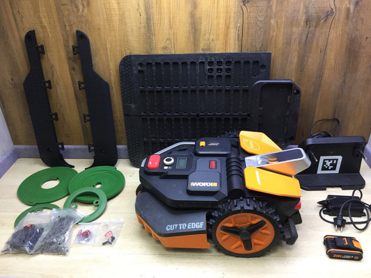 WORX Landroid Vision L1300 Mähroboter WR213E.1 für Gärten bis 1300m², I33690