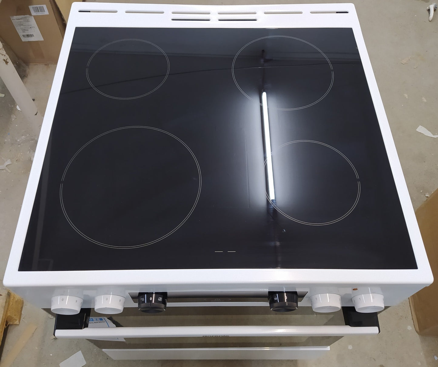 Gorenje GEC6C40WD Freistehender Elektro-Herd mit Glaskeramik EEK: A I34498