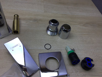 Hansgrohe 32526000 Wasserhahn mit Einhebel-Waschtischarmatur, Wandmontage I22191