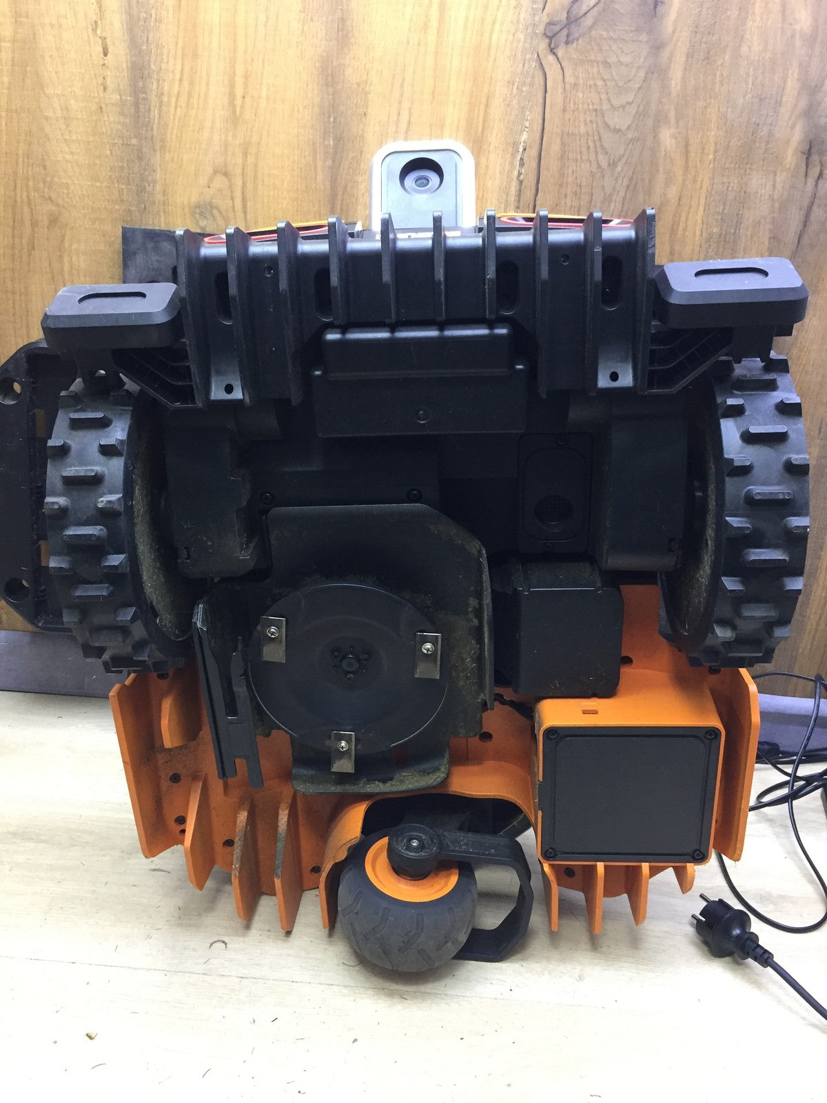 WORX Landroid Vision M600 Mähroboter WR206E.1 für Gärten bis 600m², I33645