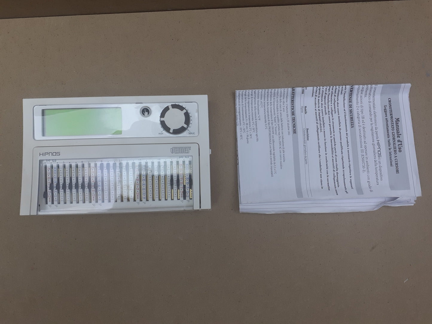 Vemer VE013900 Thermostat mit Schiebern, Hipnos, Täglich, Wandmontage, I09170