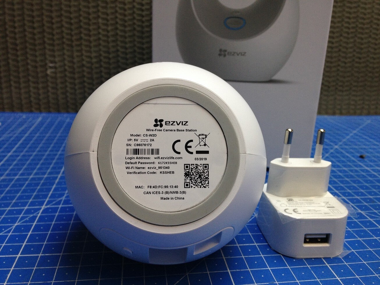 EZVIZ W2D Basiseinheit mit integrierter Sirene, V06374