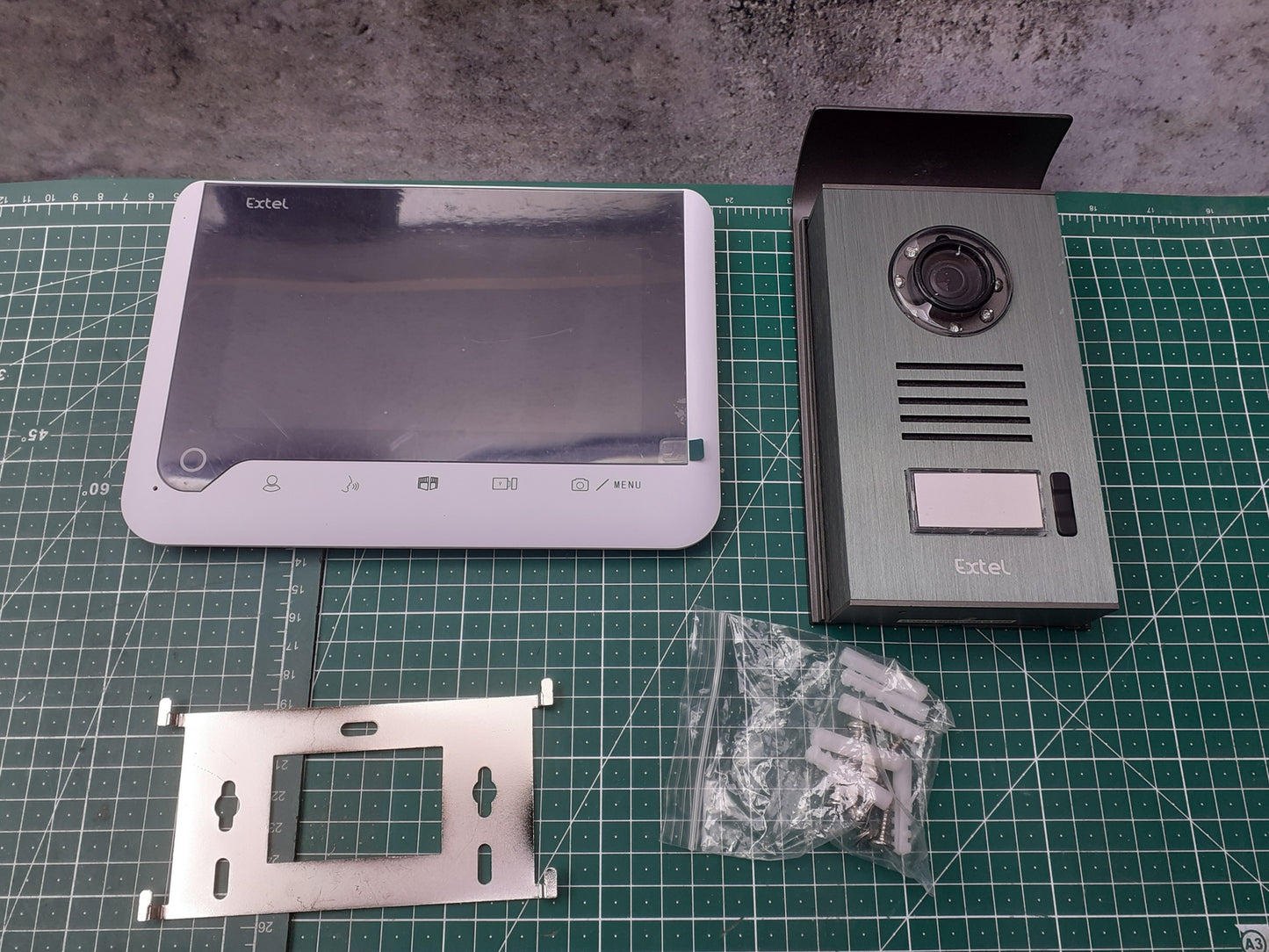 EXTEL ICE Video Türsprechanlage, 2 Draht Technik, 7 Zoll Monitor, I15567