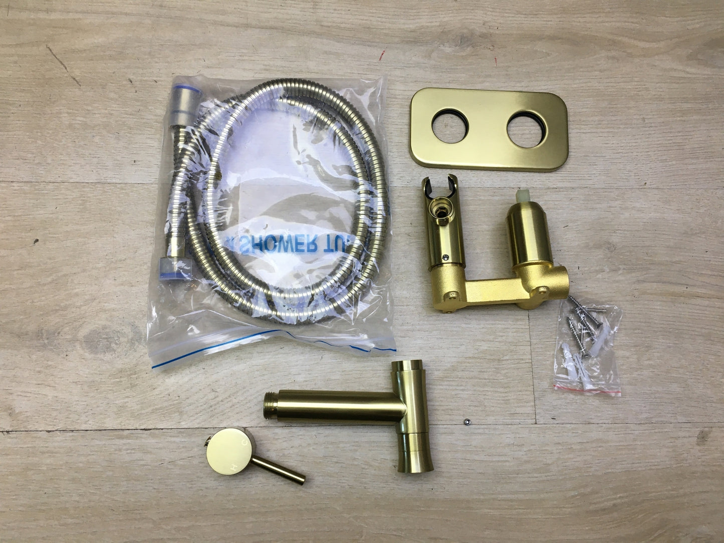 TRUSTMI YJ02196G verdecktes Heiß- und Kalt-Bidet-Sprüh-Set, Handsprüher, I30845