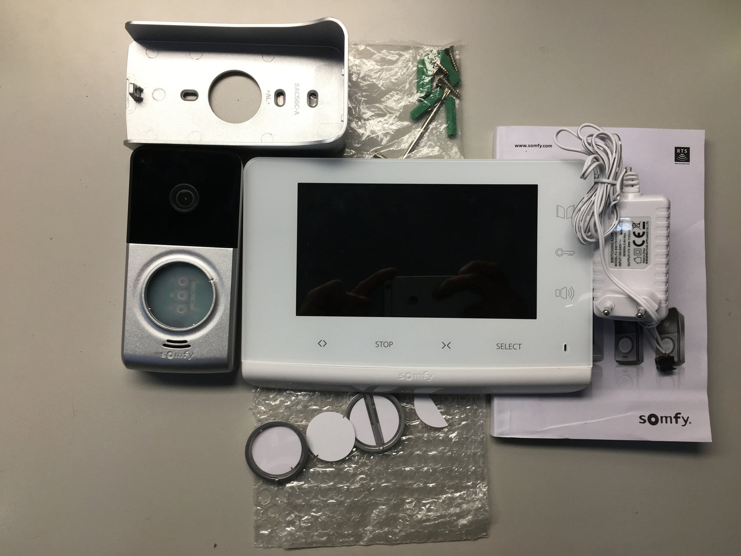 Somfy 2401547 Videotürsprechanlage V300, 7 Zoll Display, I06110