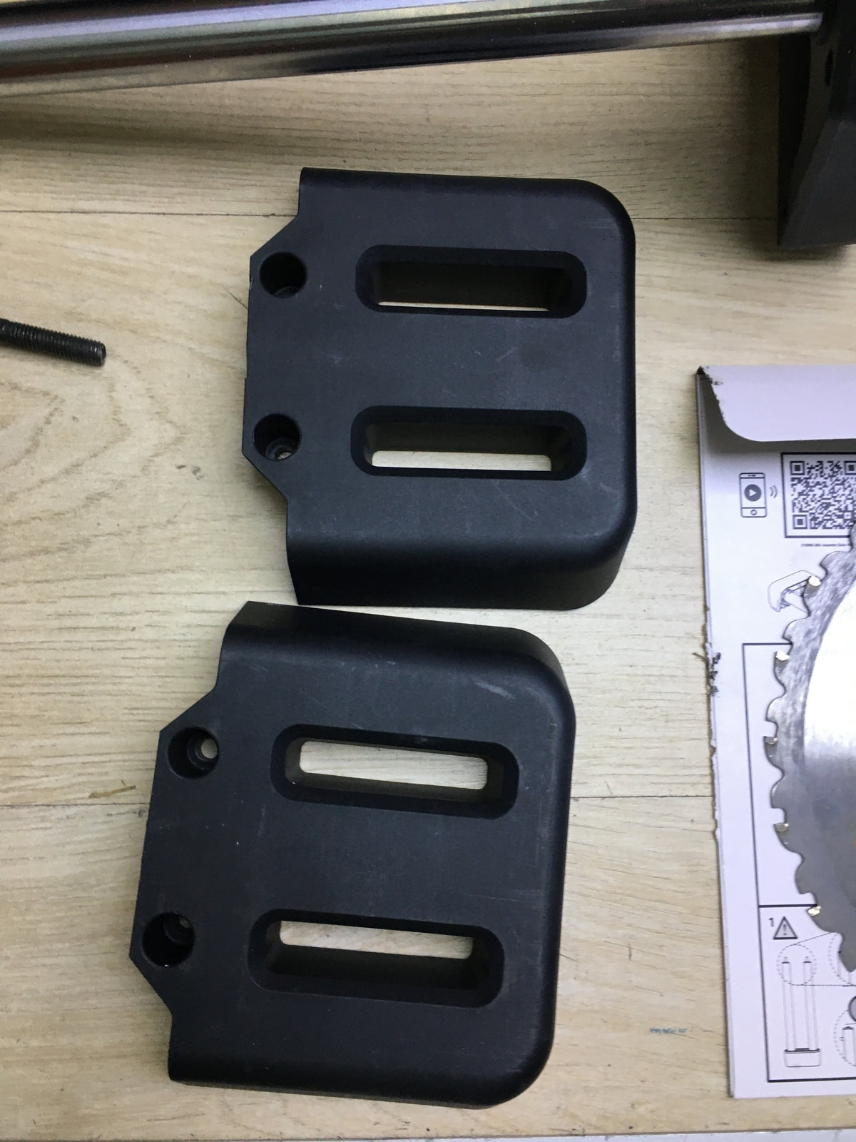 Evolution R210SMS-300+ Mehrzweck-Gleit-Gehrungssäge 210 mm, I31494