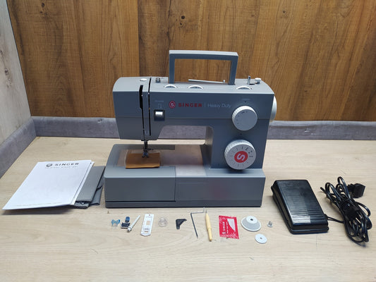 Singer Heavy Duty 4411 Nähmaschine, 11 Stichprogramme, I36683