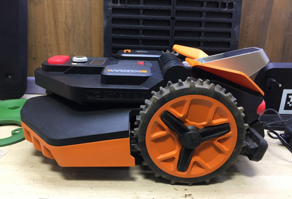 WORX Landroid Vision L1600 Mähroboter WR216E.1 für Gärten bis 1600m² WLAN App
