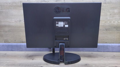 LG 22M38A-B Monitor 21.5" FHD 1920x1080 TN Panel VGA 60Hz 5ms (GtG) schwarz