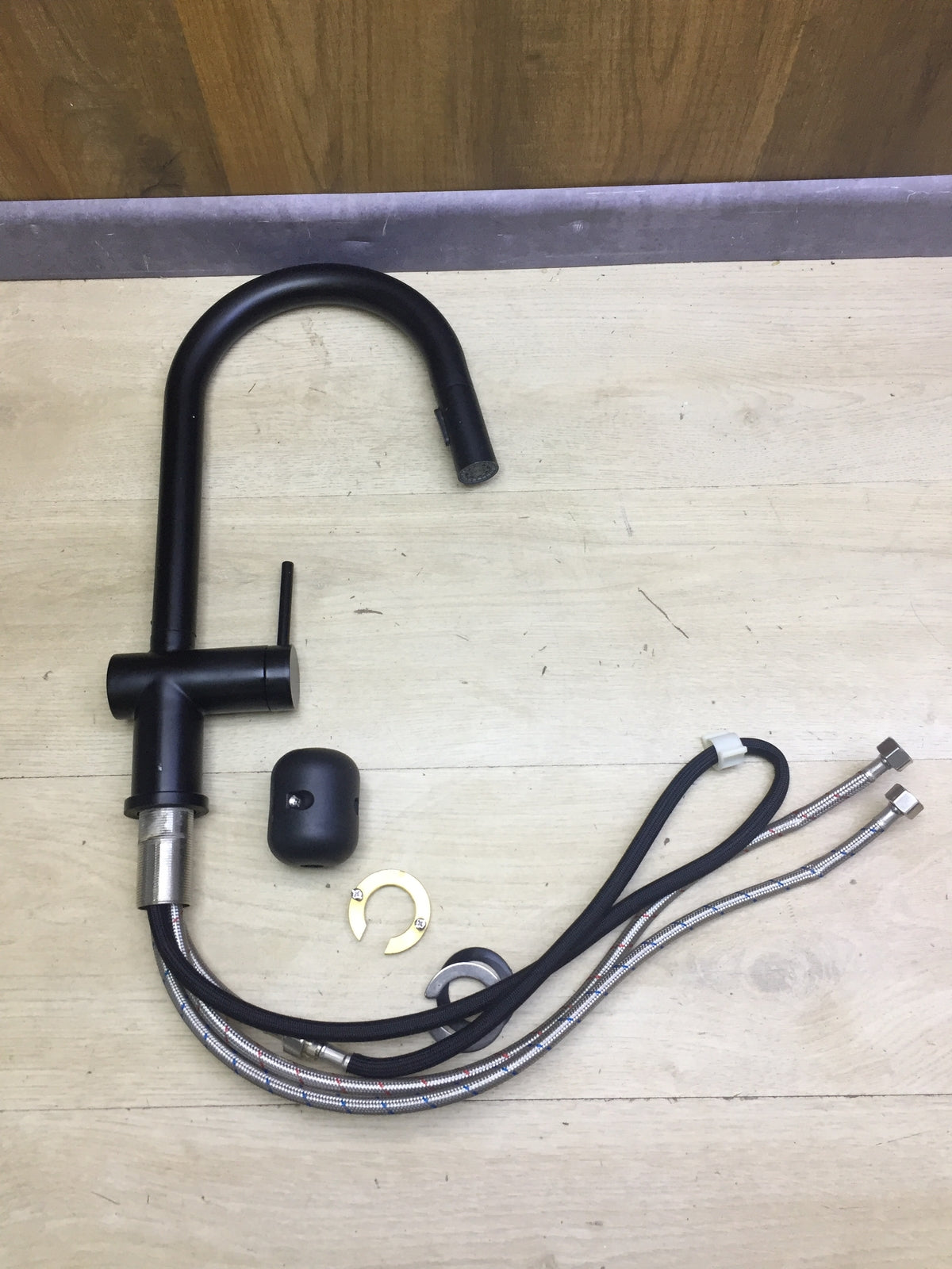 Rainsworth Hochdruck-Küchenarmatur mit Brause Ausziehbar, Wasserhahn, I32208