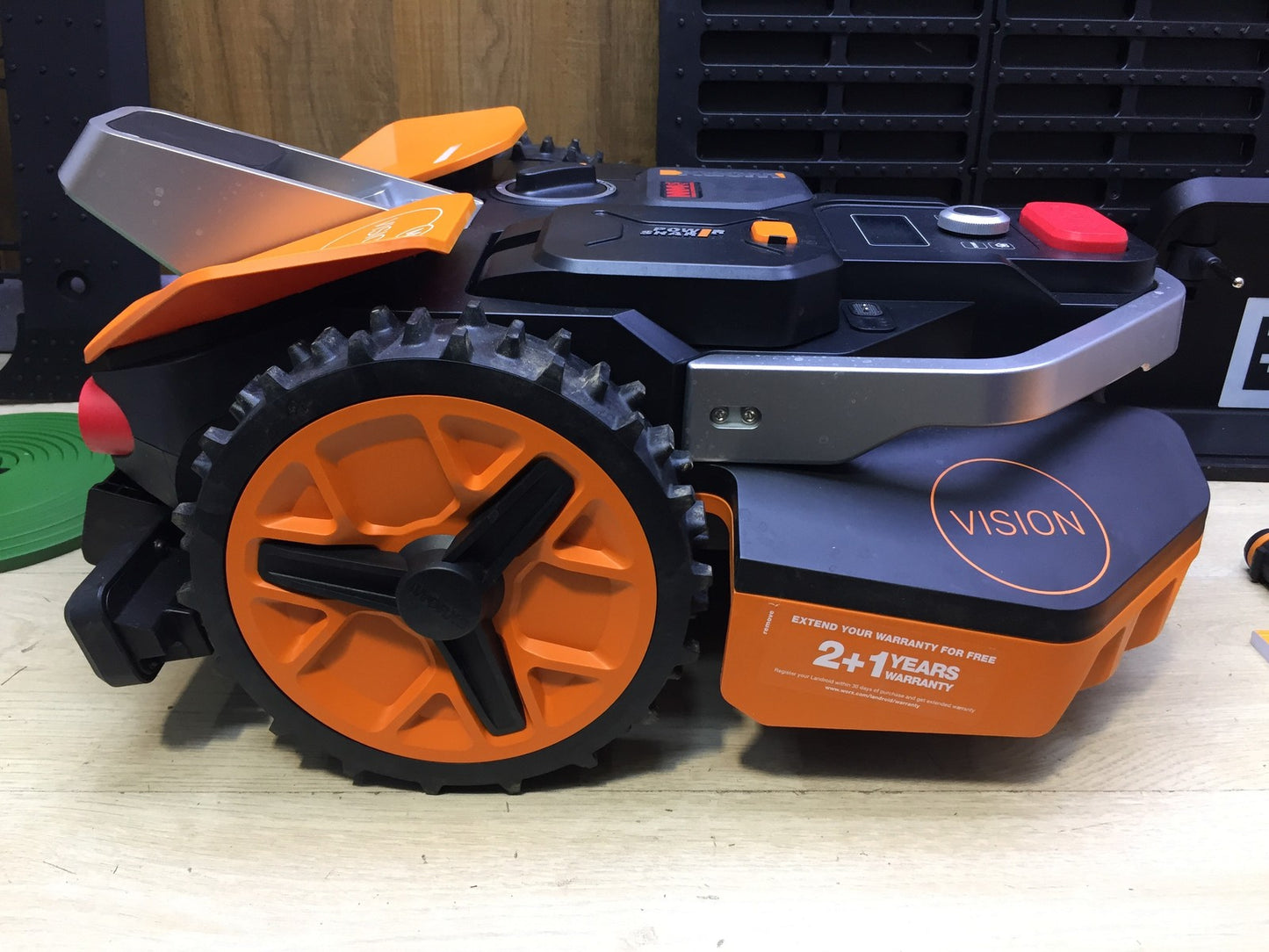 WORX Landroid Vision M550 Mähroboter WR205E für Gärten bis 550m², I33493