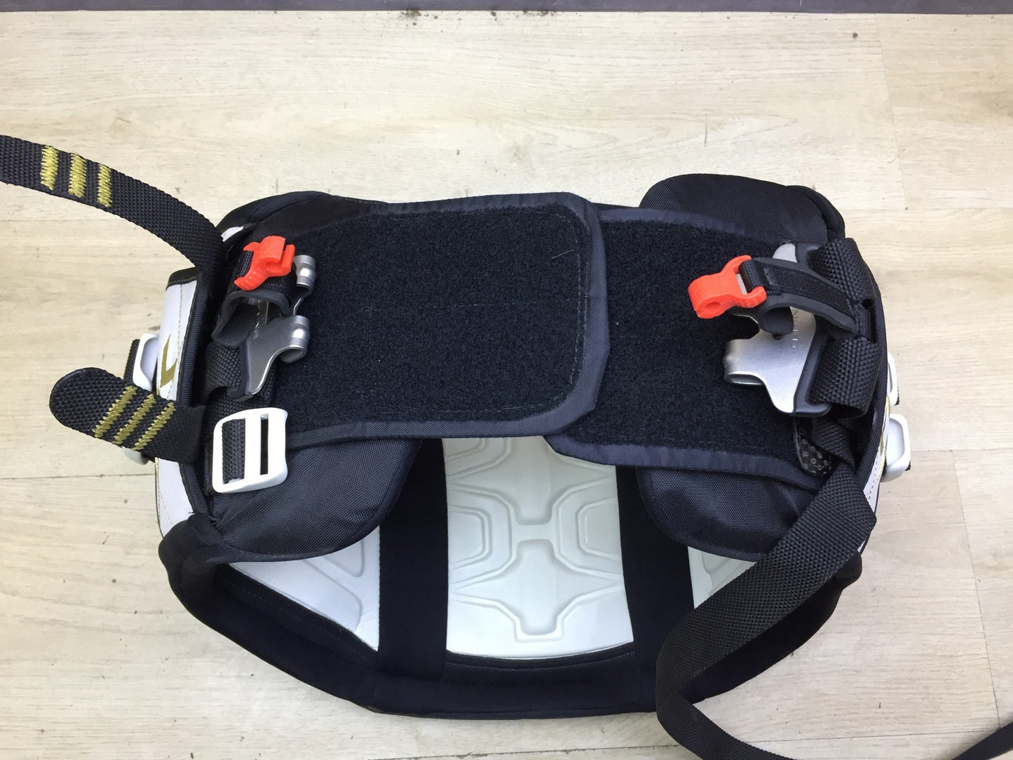 Dakine Pyro Harness Kitesurf/Windsurf Hüfttrapez Größe XL I34108