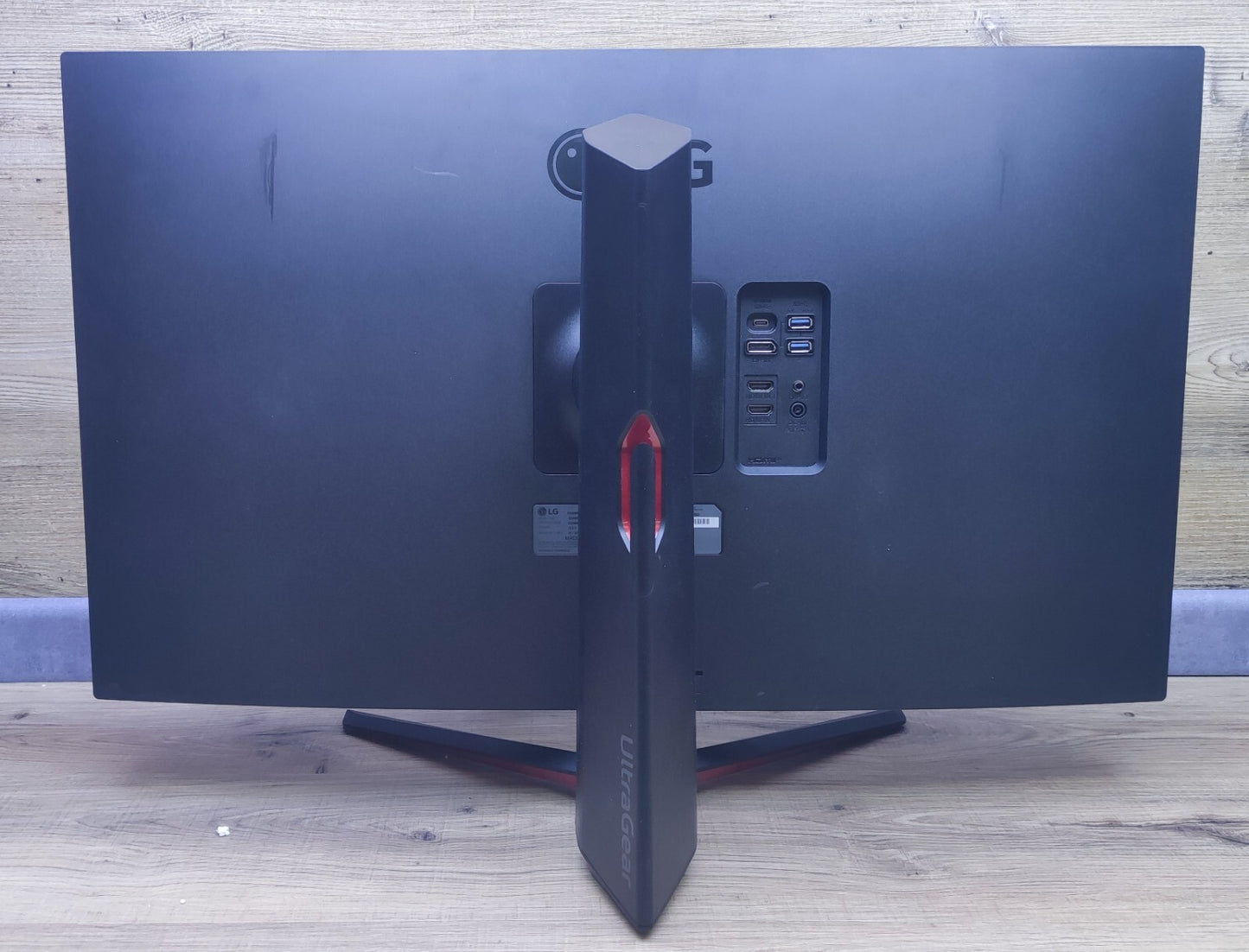 LG 32UN880-B UltraFine Ergo 4K Gaming Monitor 31.5" UHD 3840x2160 USB-C FreeSync