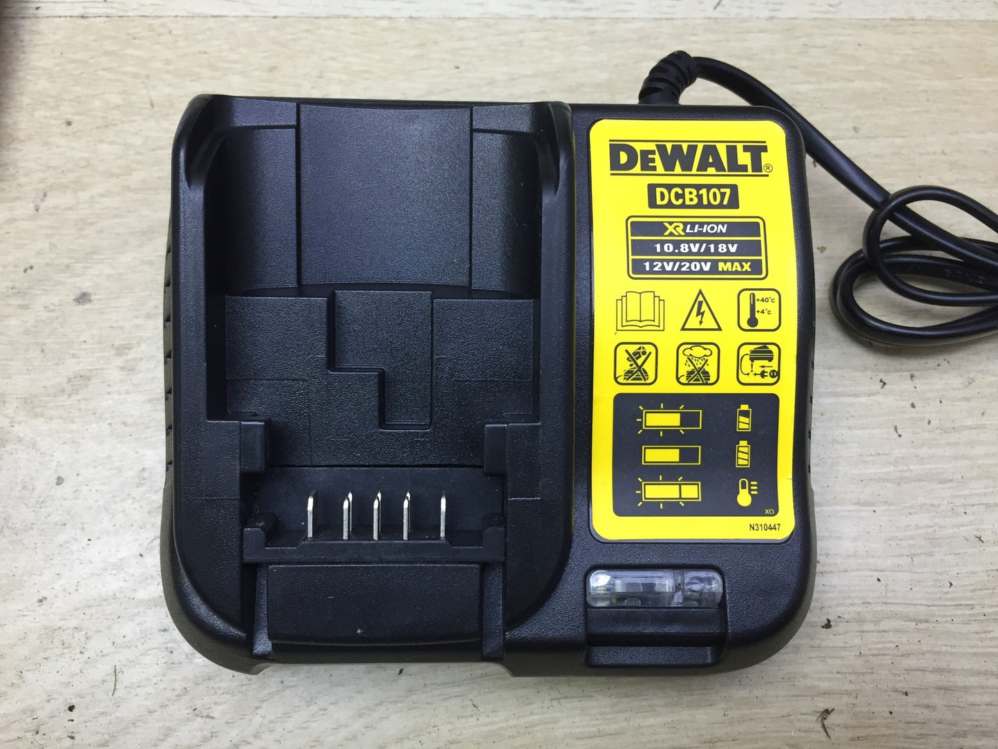 Dewalt Kreuzlinienlaser DCE089G, ohne 12V Akku 2.0 Ah, I34195