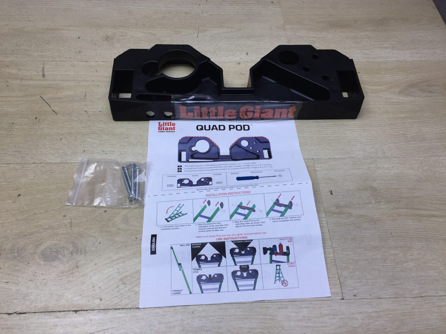 Little Giant 15104 Quad Pod Werkzeughalter, Leiterzubehör, Schwarz, I34112