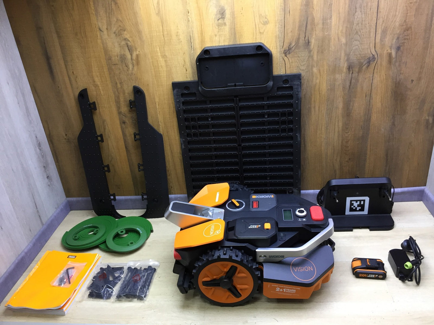 WORX Landroid Vision M550 Mähroboter WR205E für Gärten bis 550m² I33569