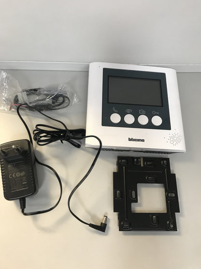 Bticino 332253 Inneneinheit  für Video-Sprechanlagen, 4,3 Zoll, I32197