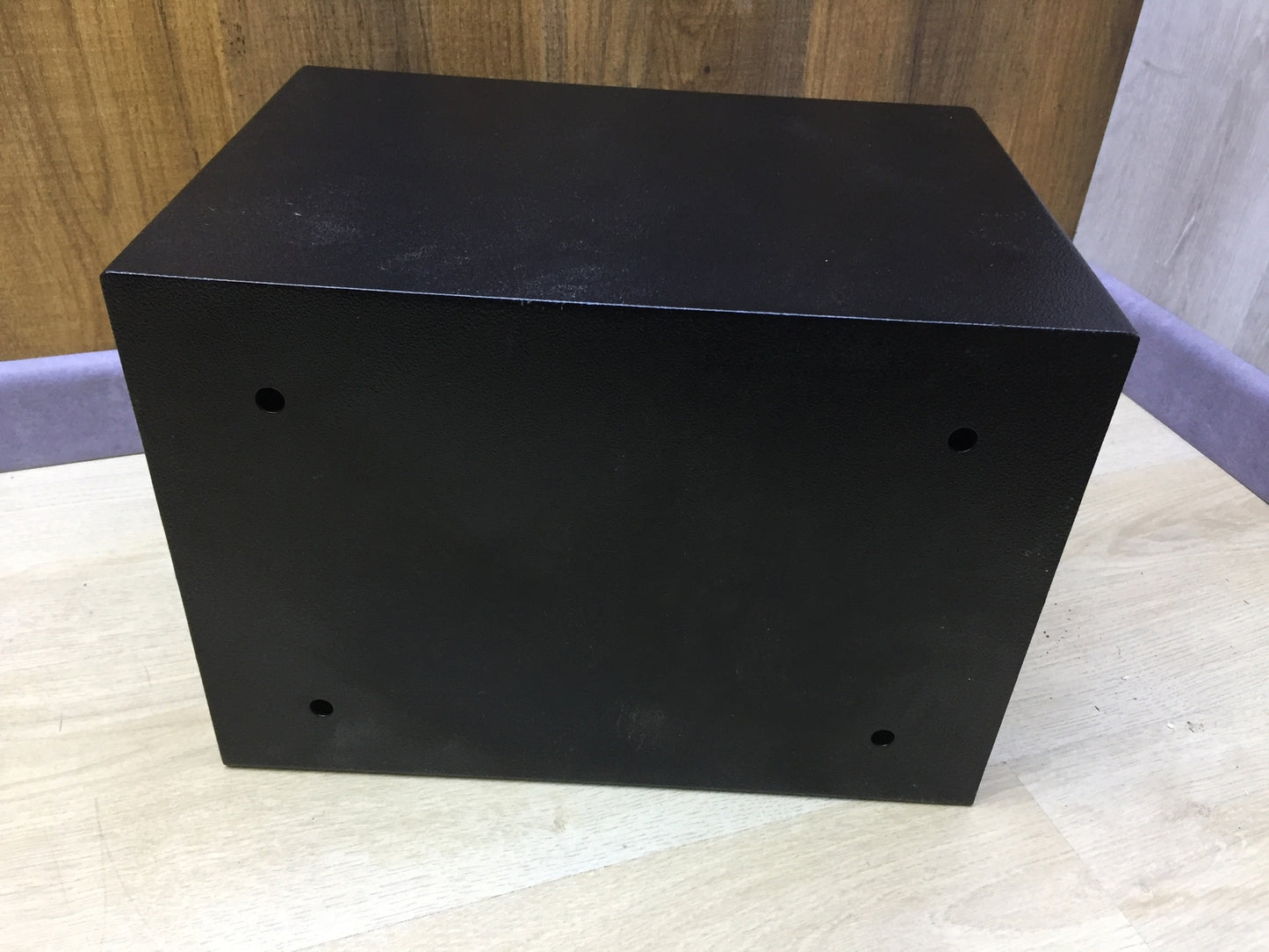 AmazonBasics Tresor 14 l, Schwarz, I27026