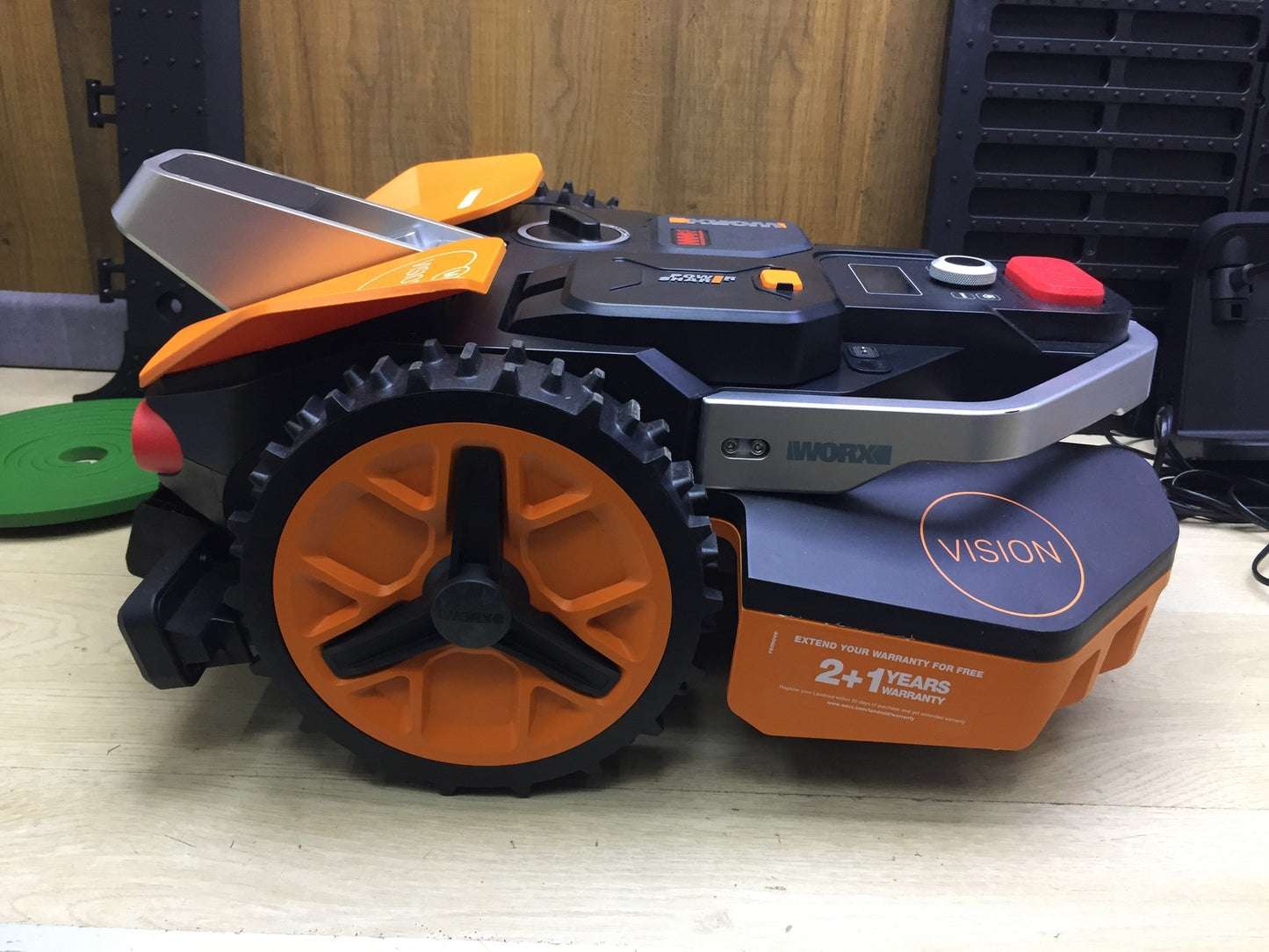 WORX Landroid Vision M800 Mähroboter WR208E.1 für Gärten bis 800m² I33551