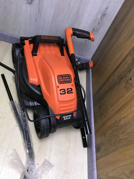 Black&Decker BEMW451BH Elektro-Rasenmäher 1.2kW 32cm, I29020