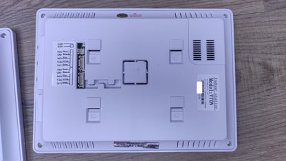 NN99 Video-Türsprechanlage Türklingel Kit 7-Zoll, für 3 Wohnungen, I34362