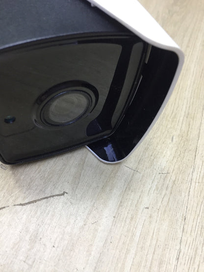 HIKVISION DS-2CD2T42WD-I5 Netzwerk Überwachungskamera (4mm) 4MP WDR IP, I31547