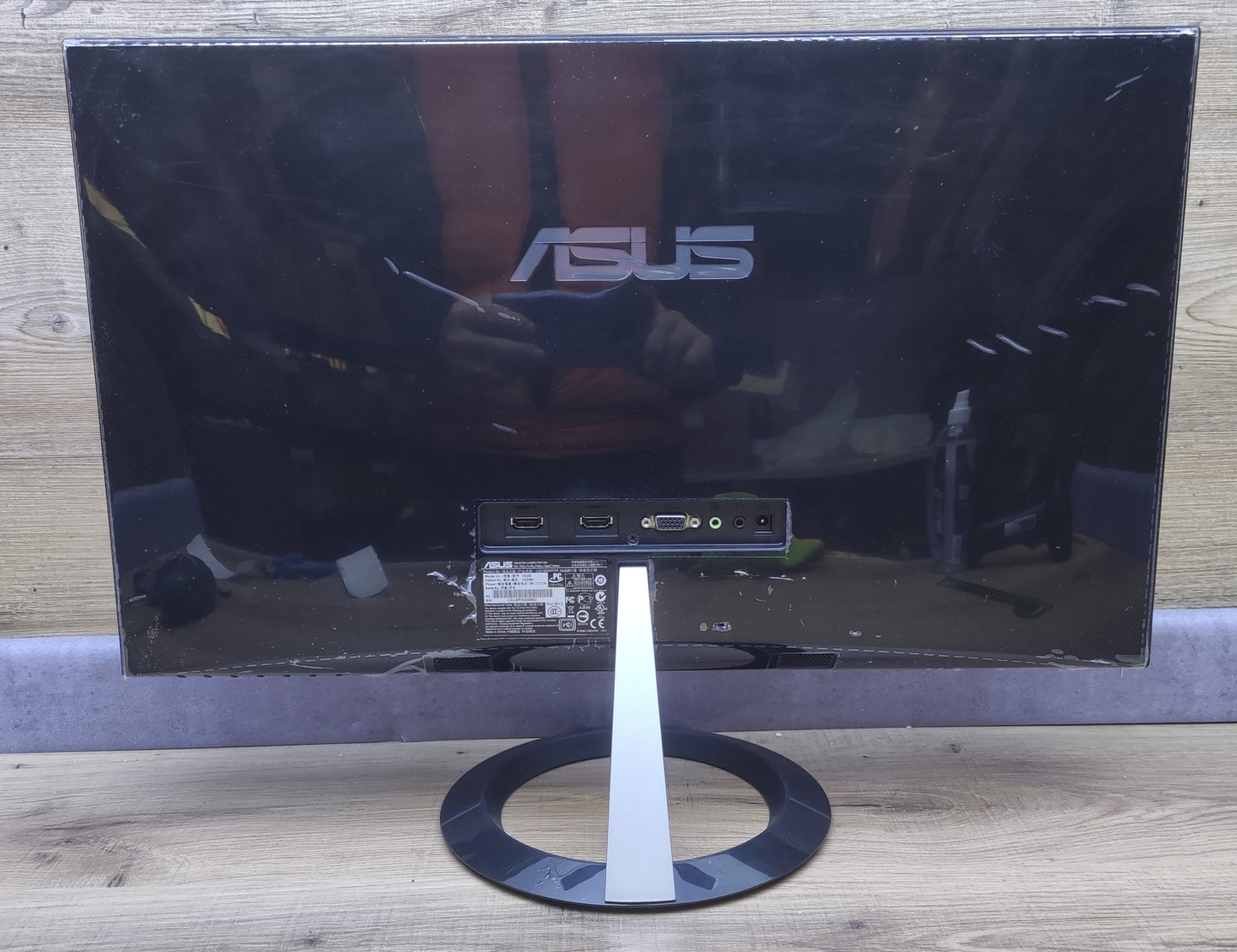 Asus VX238H Monitor 23" FHD 1920x1080 TN Panel HDMI VGA 60Hz 1ms Lautsprecher