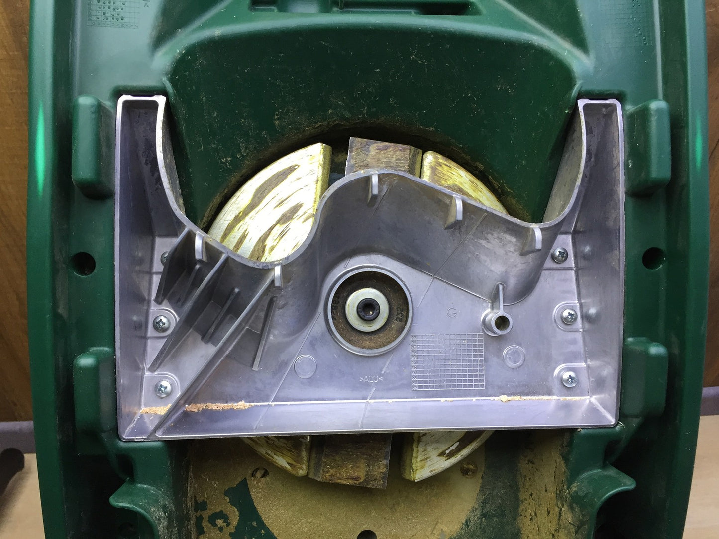 Bosch AXT Rapid 2000 Häcksler, 2000W, I33880