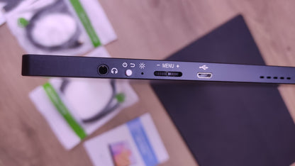 Eviciv Portable Monitor 16" WQXGA 2560x1600 HDMI USB-C AMD FreeSync 120Hz 3ms