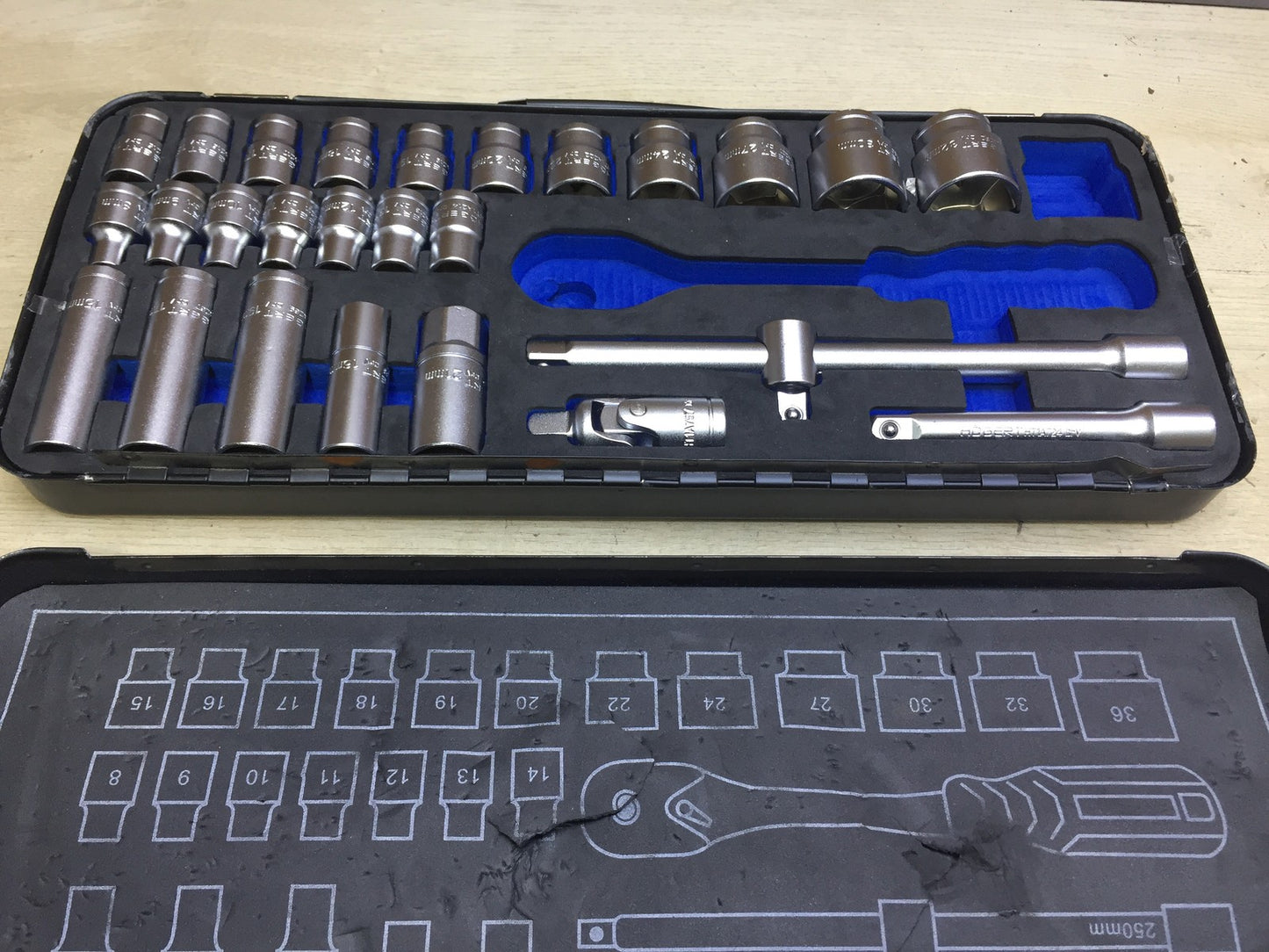 Högert Technik HT1R480 Werkzeugset 27-teilig, I34194