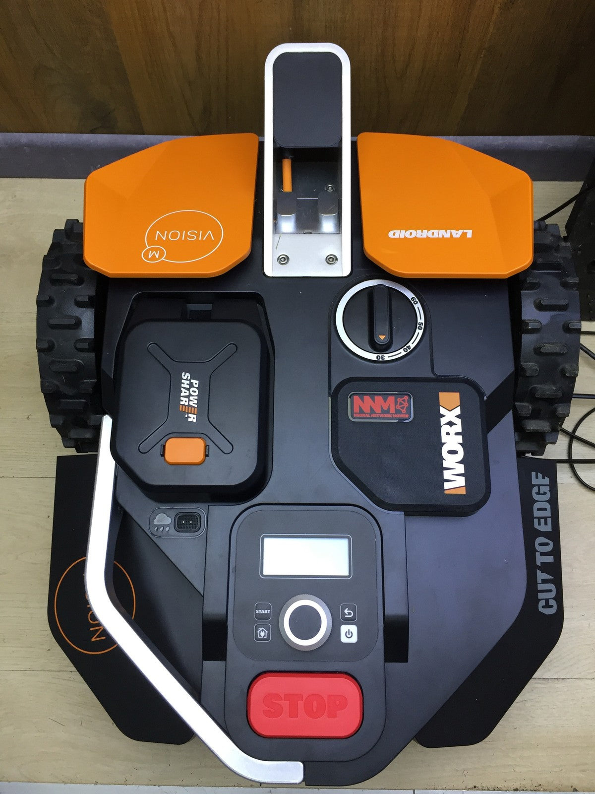 WORX Landroid Vision M800 Mähroboter WR208E.1 für Gärten bis 800m² I33562