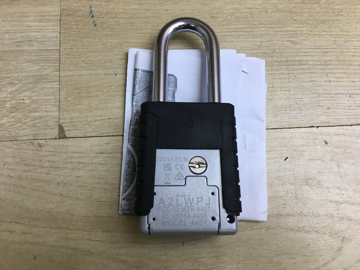 Master Lock 4401EURLHEC Bluetooth Vorhängeschloss, I33190