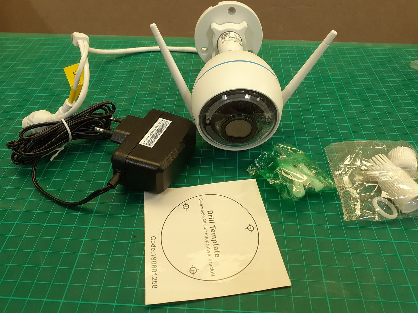 Ezviz ezTube 1080p Full-HD Kamera mit Nachtsicht WLAN CS-CV310, I03327