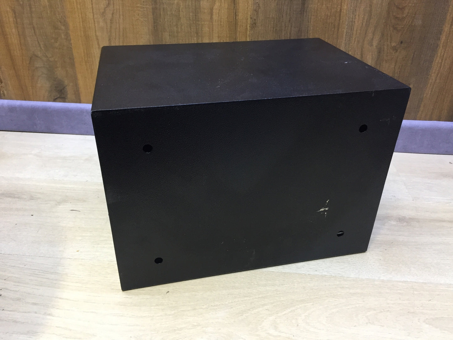 AmazonBasics Tresor 14 l Schwarz, I27033