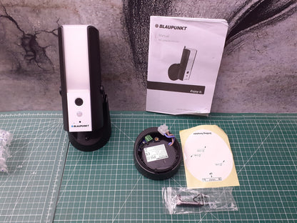 Blaupunkt Lampcam HOS-X20 Full-HDÜberwachungskamera und LED-Außenleuchte, I15424