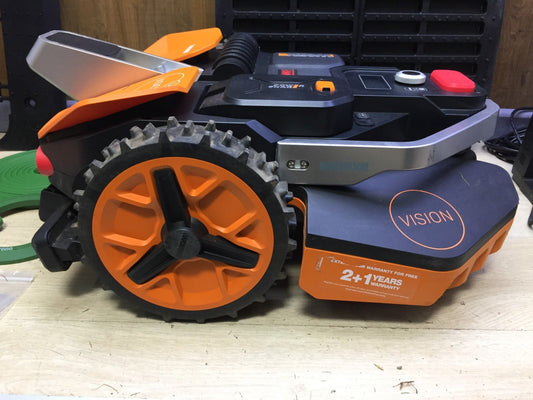 WORX Landroid Vision L1600 Mähroboter WR216E.1 für Gärten bis 1600m² WLAN App
