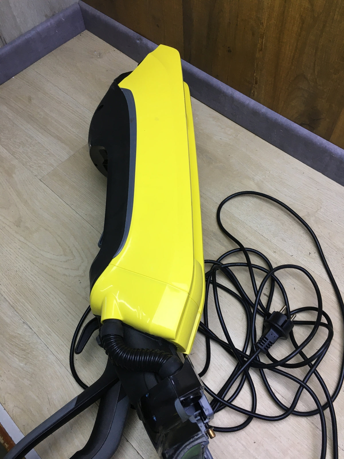 Kärcher FC 5 Hartbodenreiniger 1.055-400.0 elektrischer Bodenreiniger, I31371