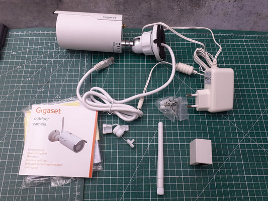 Gigaset Outdoor Überwachungskamera S30851-H2557-R101, I15565