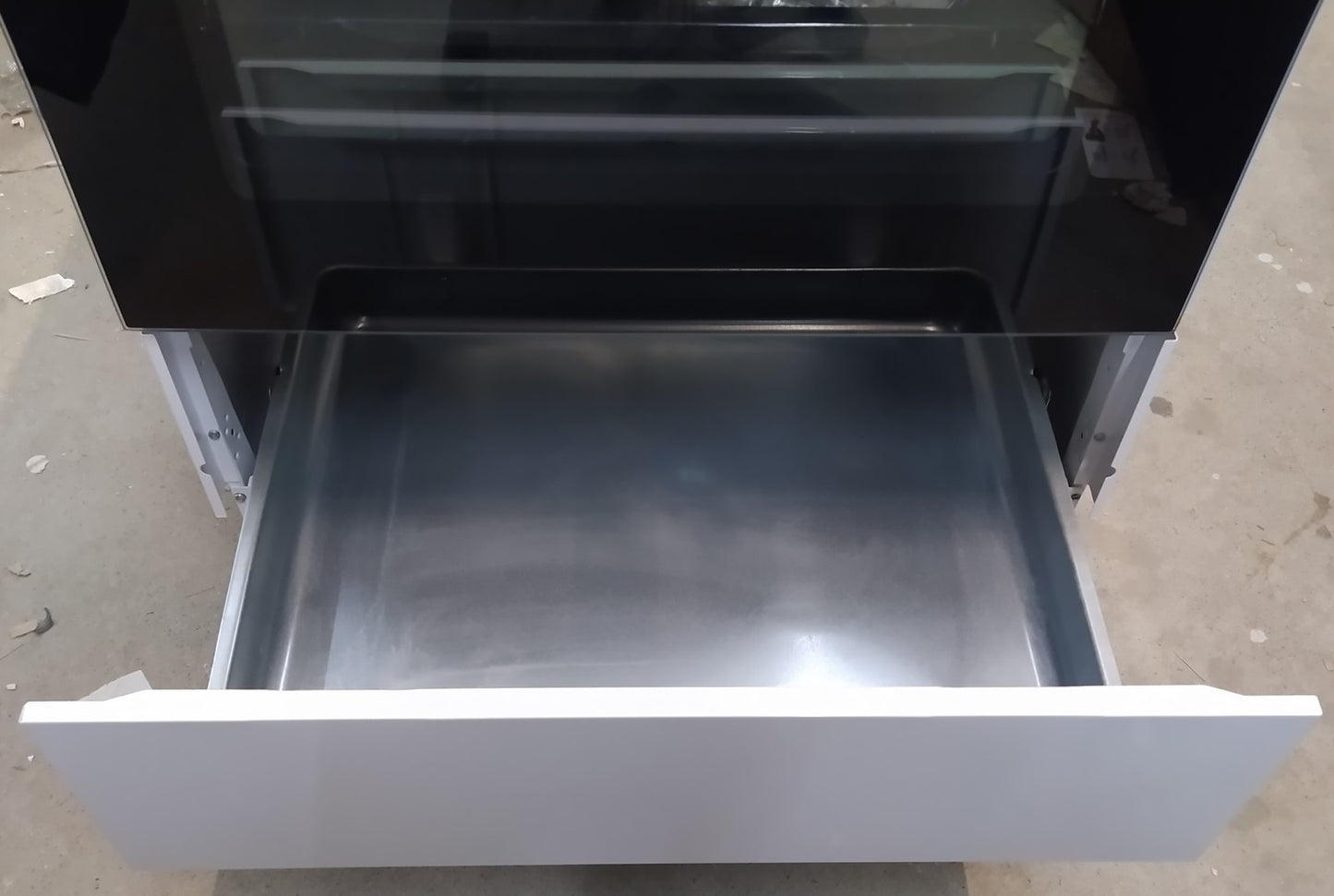 Gorenje GEC6C40WD Freistehender Elektro-Herd mit Glaskeramik EEK: A I34498