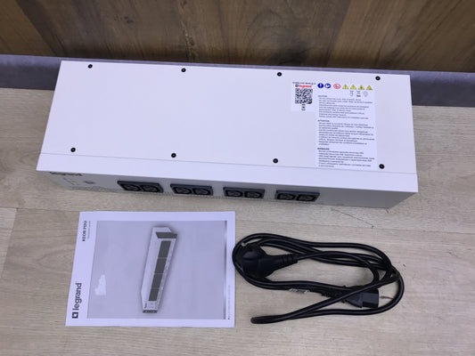 LEGRAND 310331 PDU mit integrierter USV-Anlage, I27897
