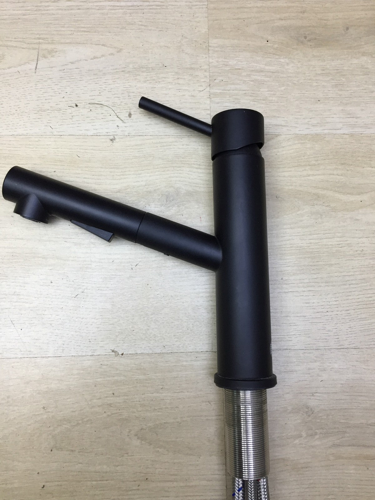 Bächlein Küchenarmatur mit ausziehbarer Brause, matt schwarz, Wasserhahn, I33781