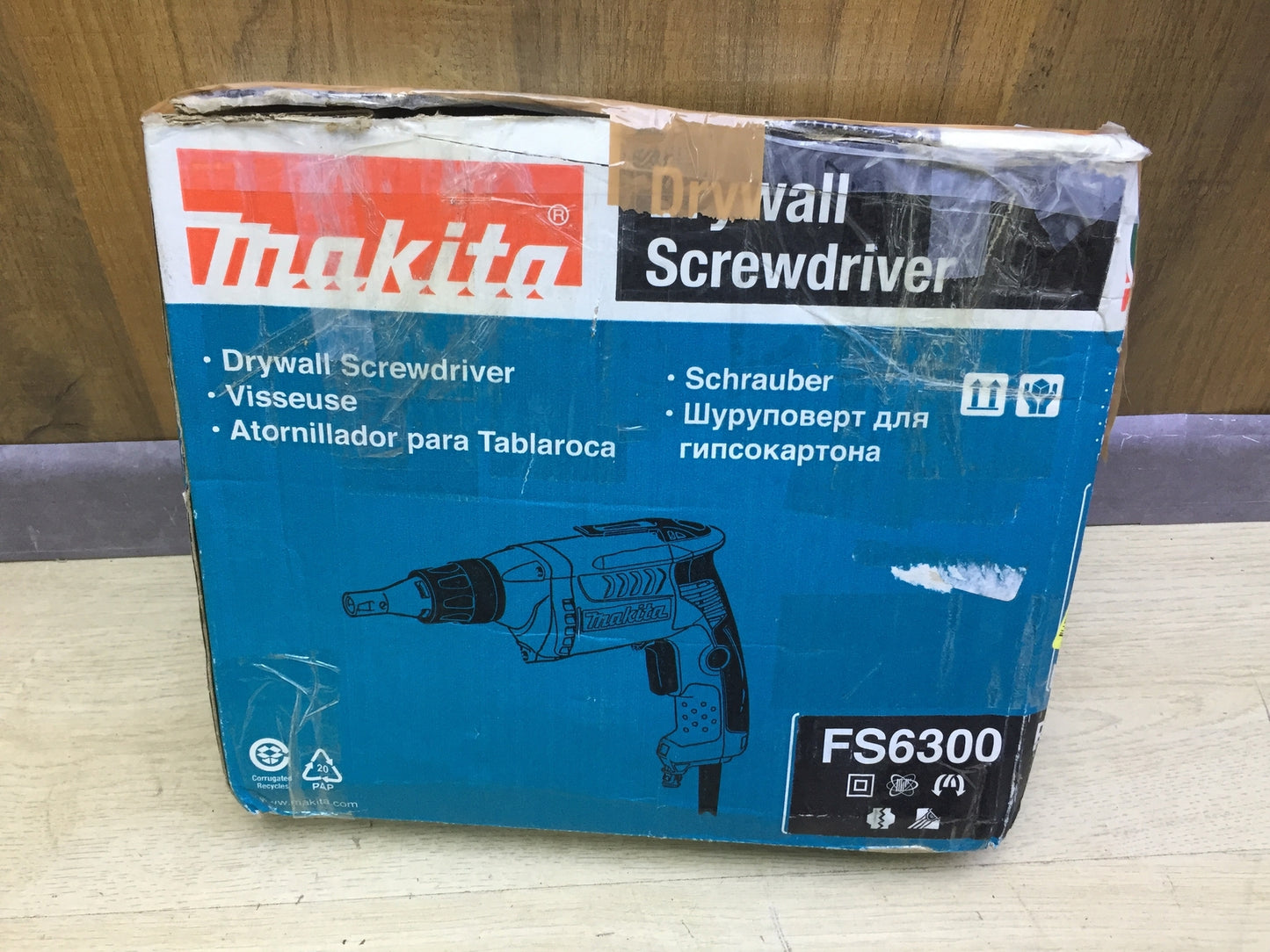 Makita FS6300 electric drywall screwdriver, I32108 