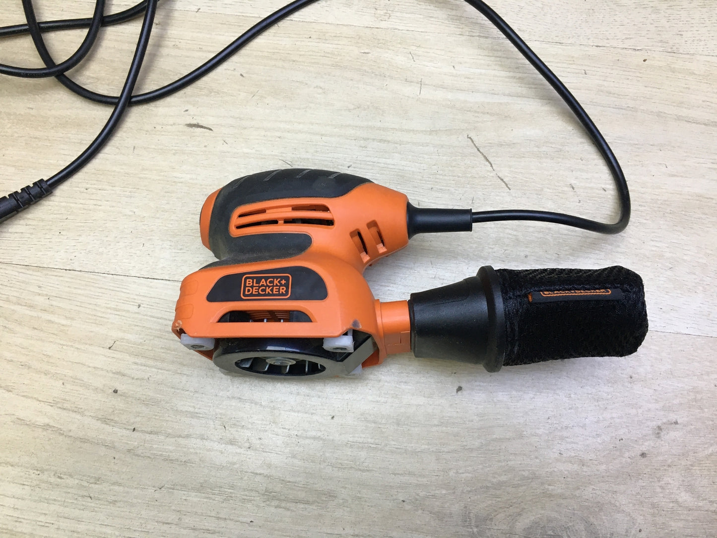 Black & Decker KA401 Schwingschleifer 170 W, I31239