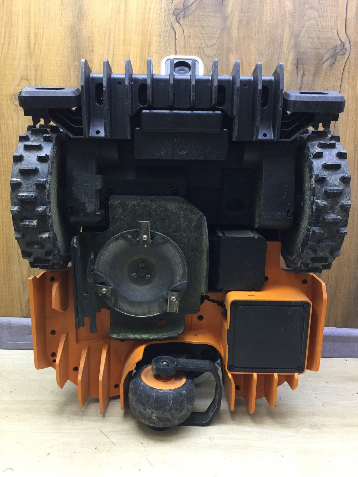 WORX Landroid Vision M600 Mähroboter WR206E.1 für Gärten bis 600m² I34227