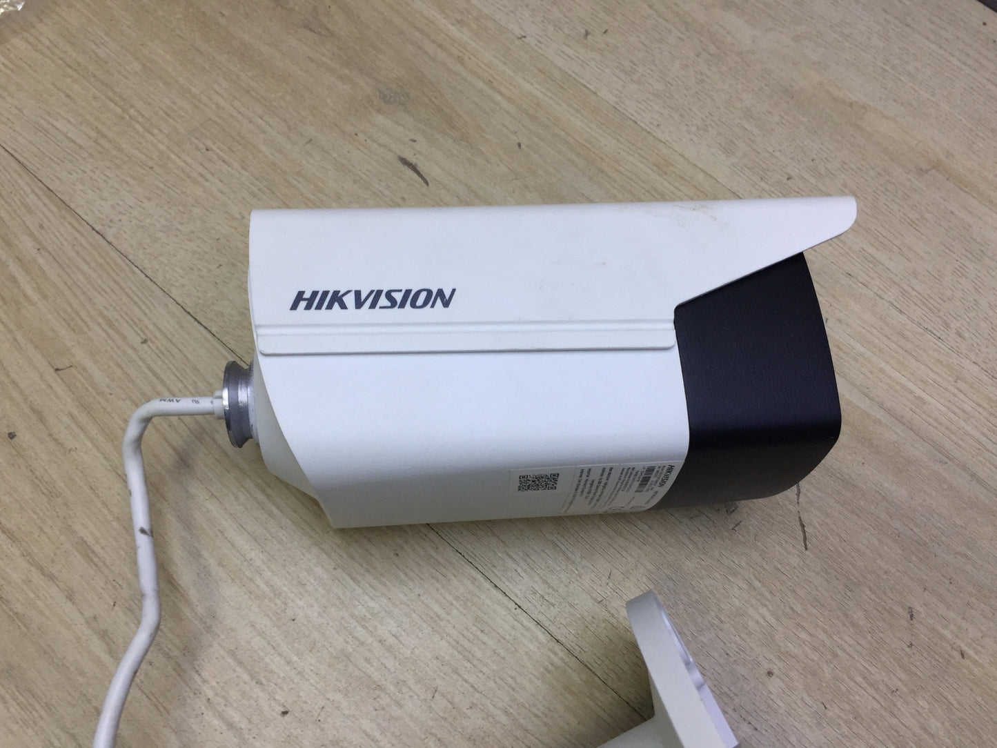 HIKVISION DS-2CD2T42WD-I5 Netzwerk Überwachungskamera (4mm) 4MP WDR IP, I31547