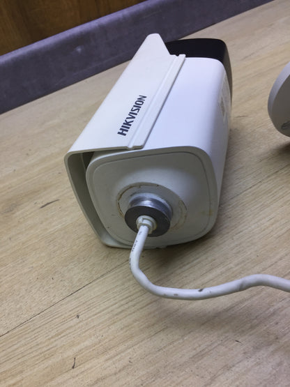 HIKVISION DS-2CD2T42WD-I5 Netzwerk Überwachungskamera (4mm) 4MP WDR IP, I31547