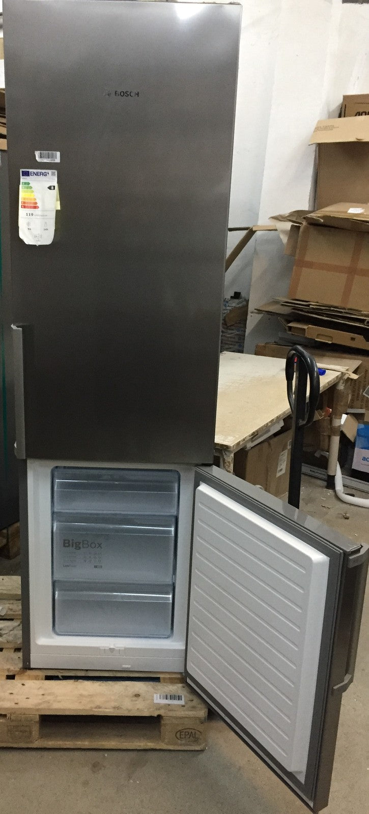 Bosch Serie 6 KGE398IBP Kühlschrank Gefrier-Kombination 343 L LowFrost VitaFresh